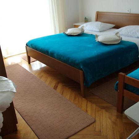 Apartments Zdravko - 150 M From Sandy Beach Duce Bagian luar foto